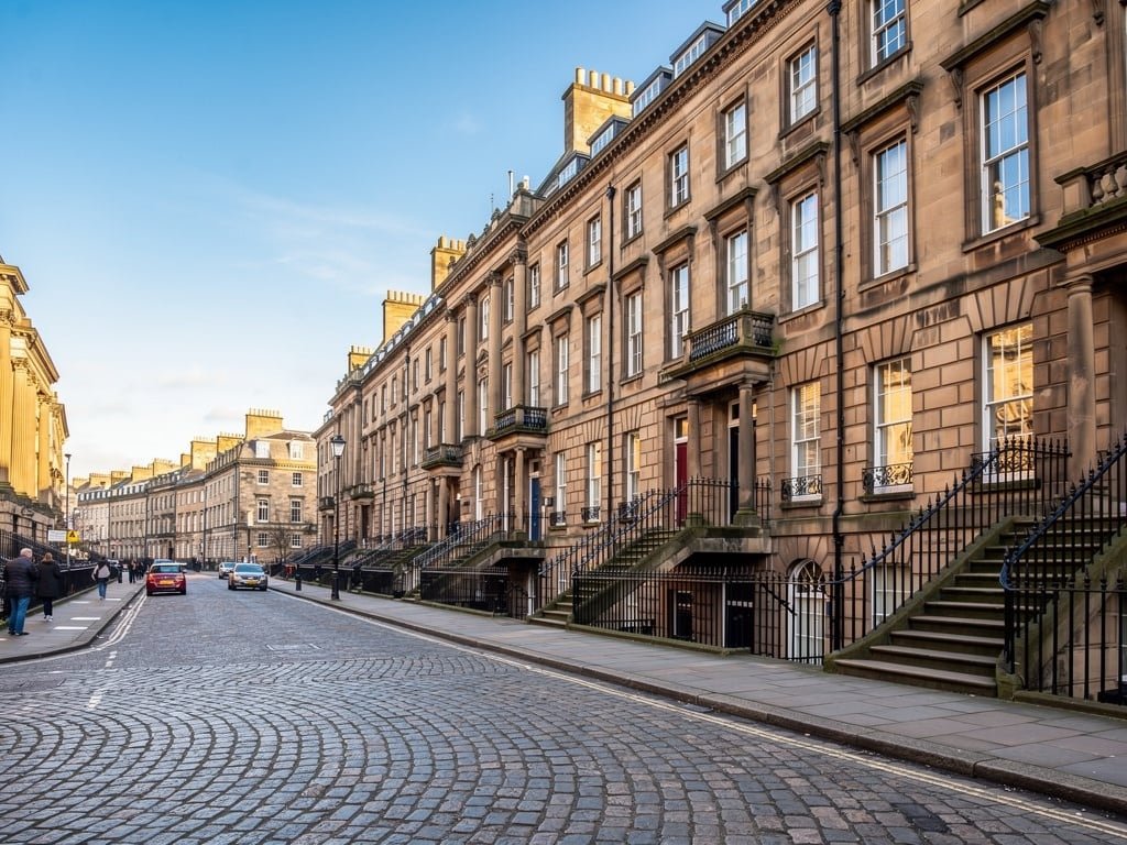 Georgian townhouses in Edinburgh New Town